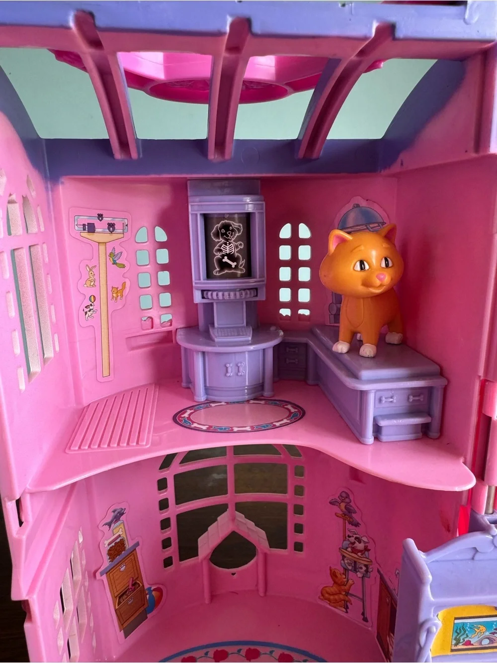 Fisher-Price Sweet Streets Pet Parlor Playset with Animals and Furniture